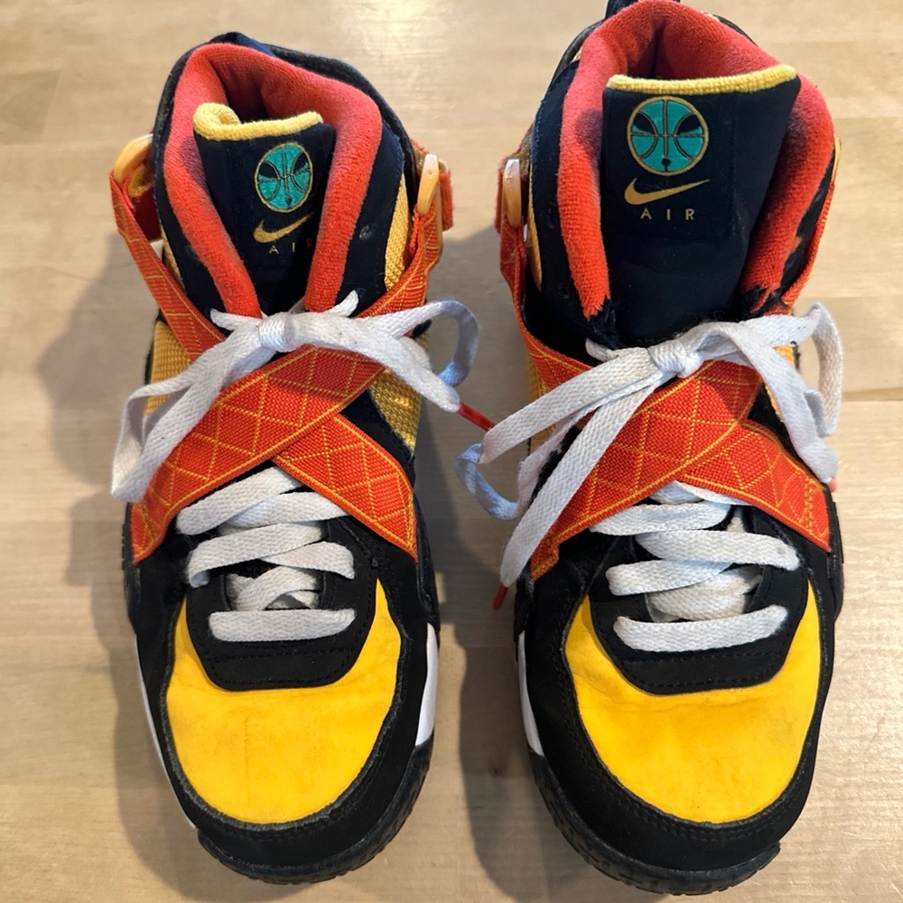 Nike Kids High-Top Sneakers - Black, Yellow, Red